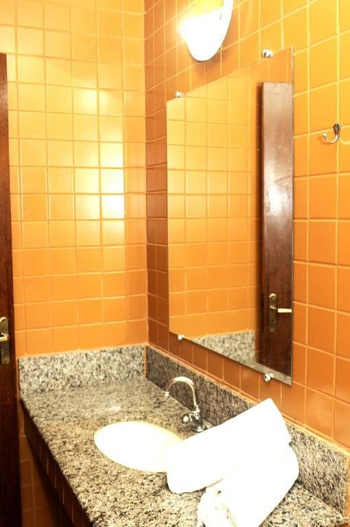 Gutemberg Plaza Hotel Nova Serrana Camera foto